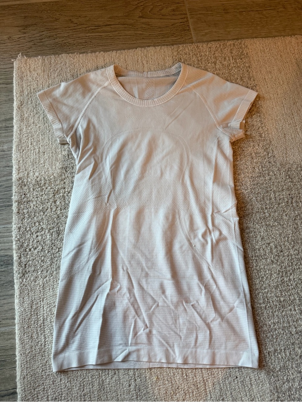 lululemon White Short Sleeve Athletic Tee